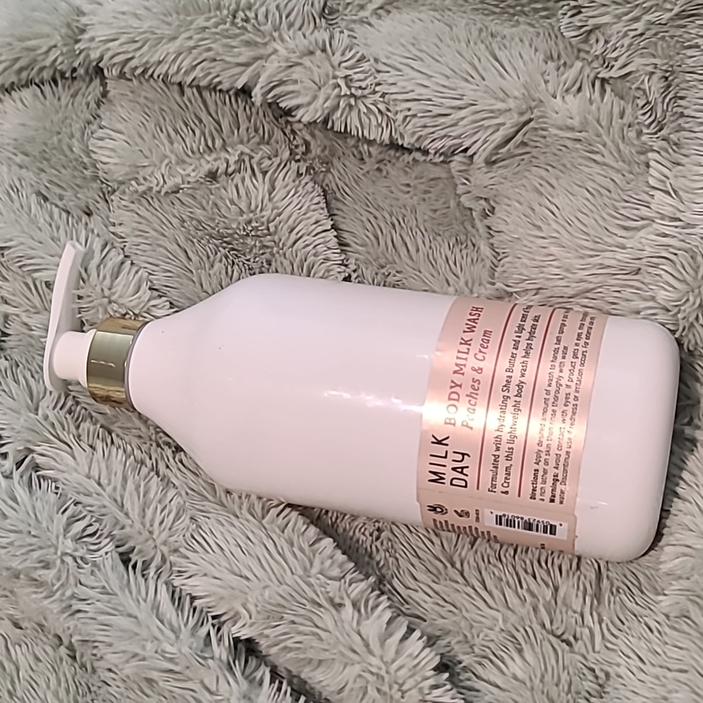 Milk Day Peaches & Cream body milk wash